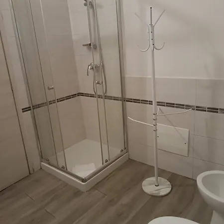 Mono Checkin A Richiesta Гостевой дом Парма